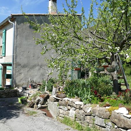 Les Bois Rouges Bed & Breakfast La Rochegiron Luaran gambar